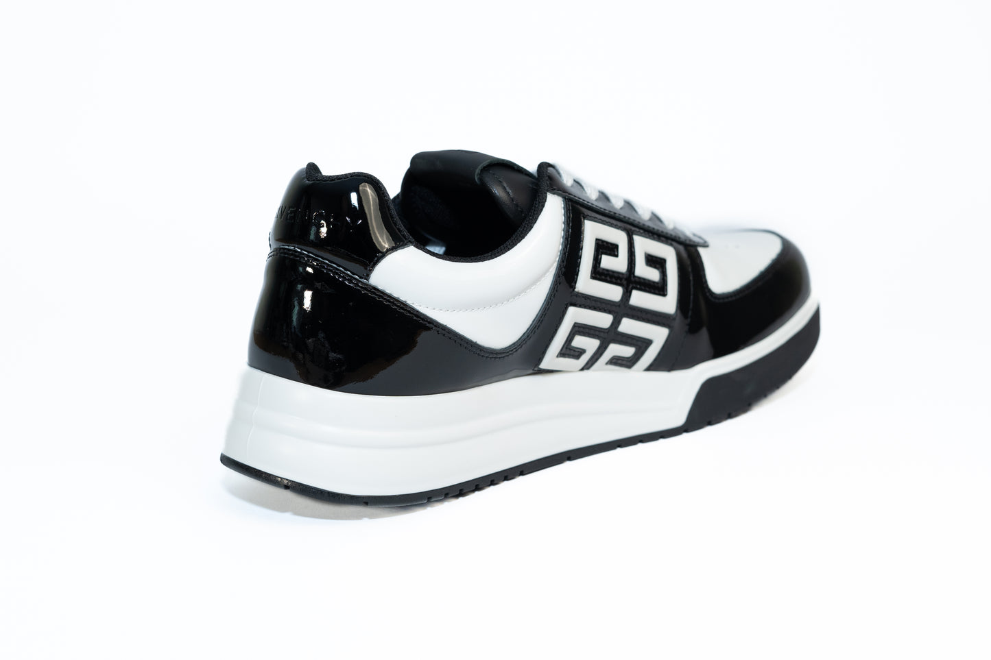 GV-003 - Blanco negro